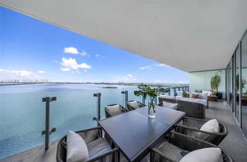 2202-700 Ne 26th Ter, Miami, FL, 33137-5580 | Card Image