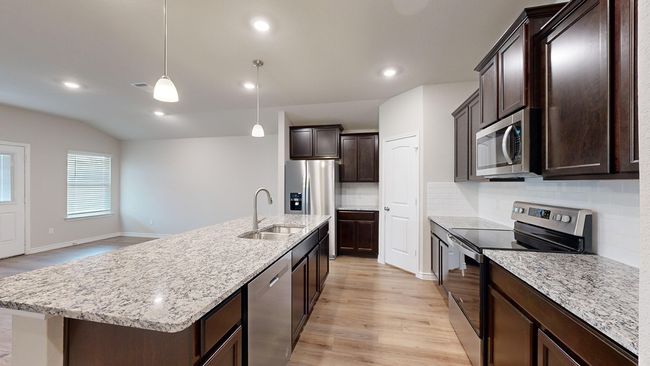 176 Creekfall Rd, House other with 4 bedrooms, 3 bathrooms and 2 parking in Burnet TX | Image 5