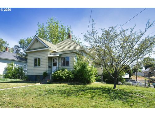 402/404 Nw 7th St, Pendleton, OR, 97801 | Card Image