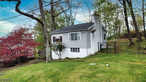 36 Wildwood Shores Dr, Hopatcong, NJ, 07843-1923 | Card Image