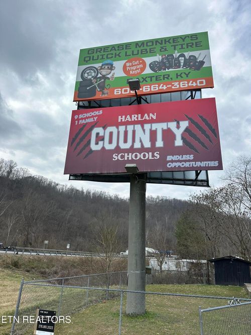 a-6154A Highway 840, Wallins Creek, KY, 40873-8820 | Card Image