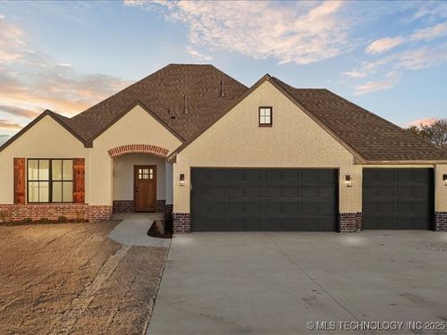 14045 N 54th East Ave, Collinsville, OK, 74021-7420 | Card Image