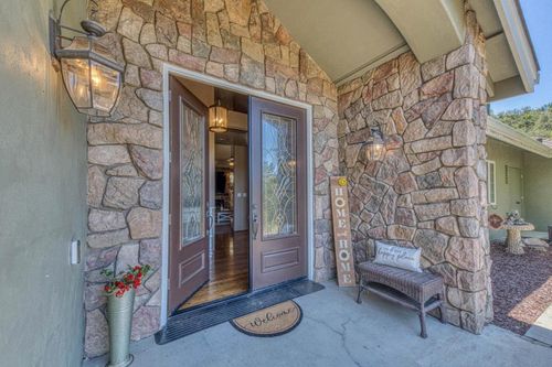 32 Crazy Horse Canyon Rd, Salinas, CA, 93907-8446 | Card Image