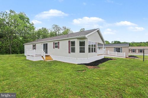 19 Meadowview Dr, NEW BLOOMFIELD, PA, 17068-9772 | Card Image