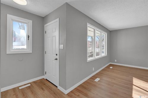 1438 Retallack Street, Regina, SK, S4T2J2 | Card Image