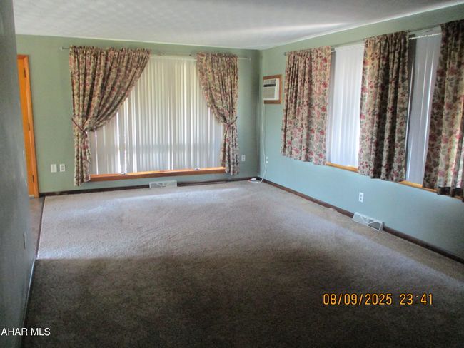 452 Shawnee Dr, House other with 2 bedrooms, 2 bathrooms and null parking in Roaring Spring PA | Image 5