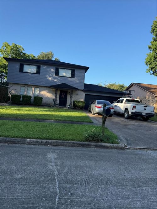 6207 Woodvale Dr, League City, TX, 77573-1650 | Card Image