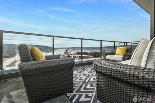 unit-101-6225 Ne 181st St, Kenmore, WA, 98028-9427 | Card Image