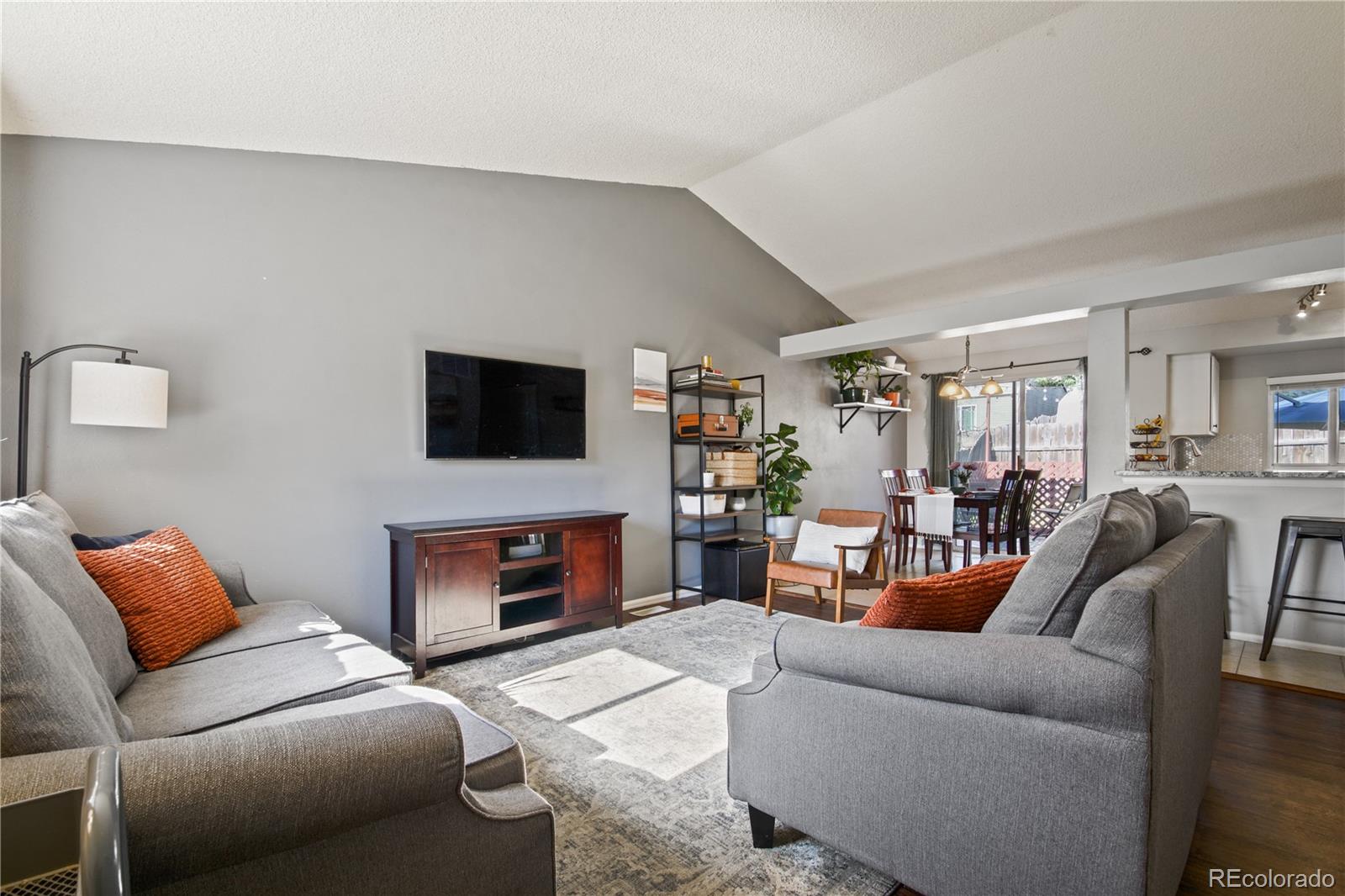 Hackberry Cir, Longmont, CO 80501
