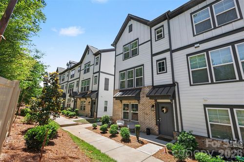 7017 Running Spring Dr, Charlotte, NC, 28205-7072 | Card Image