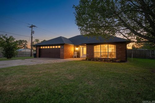 1700 Valley View Dr, Mena, AR, 71953-9760 | Card Image