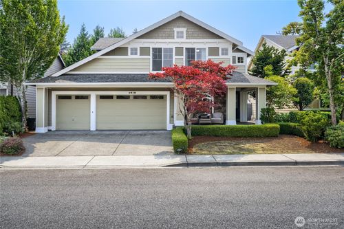 4613 Ne 2nd St, Renton, WA, 98059-5249 | Card Image