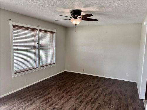 514 N 3rd St, Weatherford, OK, 73096-4414 | Card Image