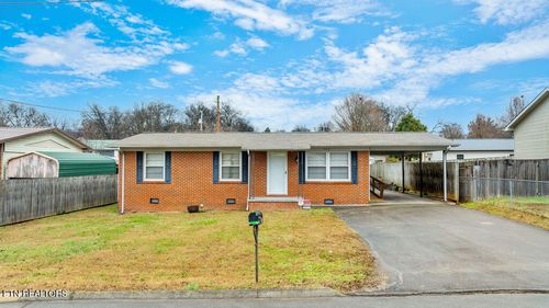 708 Front St, Maryville, TN, 37804-4225 | Card Image