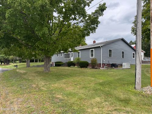 474 Groveside Rd, Hoosick Falls, NY, 12090-5202 | Card Image