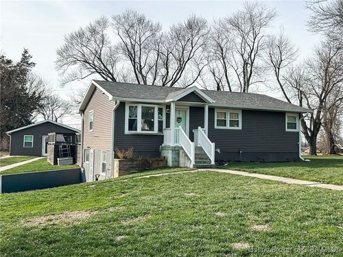 815 S Ridgecrest Ln, Paoli, IN, 47454-9256 | Card Image