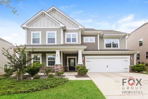 200 Falls Cove Dr, Troutman, NC, 28166-9411 | Card Image