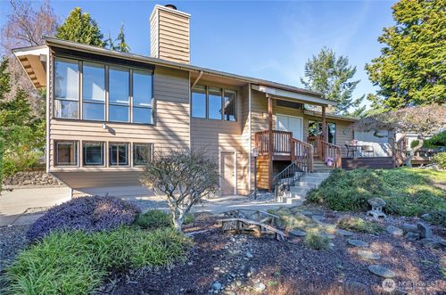 8401 Amber Dr Sw, Lakewood, WA, 98498-5042 | Card Image