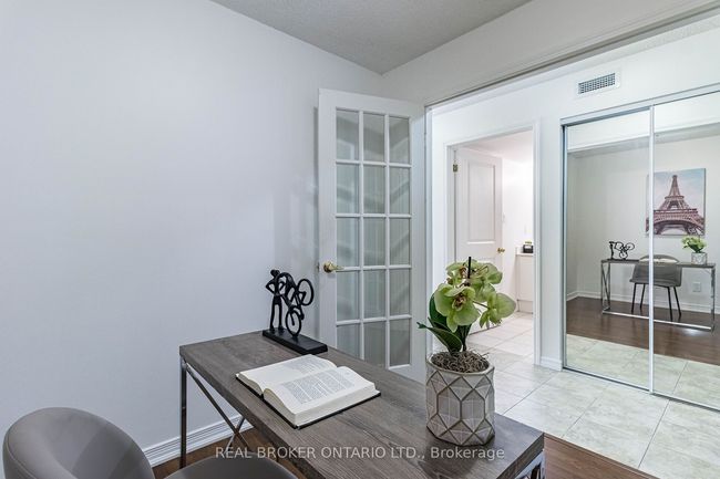907 - 9 George St N, Condo with 2 bedrooms, 1 bathrooms and null parking in Brampton ON | Image 8