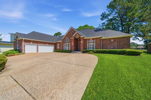 1151 Bentwater Dr, Montgomery, TX, 77356-8239 | Card Image