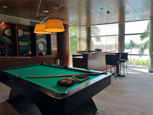 APT-1706N - 2641 N Flamingo Rd, Condo with 2 bedrooms, 2 bathrooms and null parking in Plantation FL | Image 24