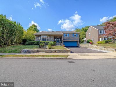 440 Eaton Road, House other with 3 bedrooms, 2 bathrooms and null parking in DREXEL HILL PA | Image 2