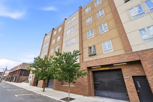 210-62 69th St, Guttenberg, NJ, 07093-4523 | Card Image