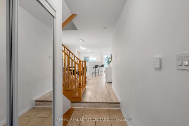 808 Mckay Cres, House attached with 3 bedrooms, 3 bathrooms and 2 parking in Milton ON | Image 10