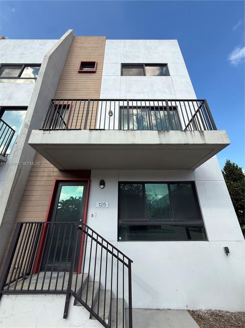 125-113 Ne 6th St, Fort Lauderdale, FL, 33304-2630 | Card Image