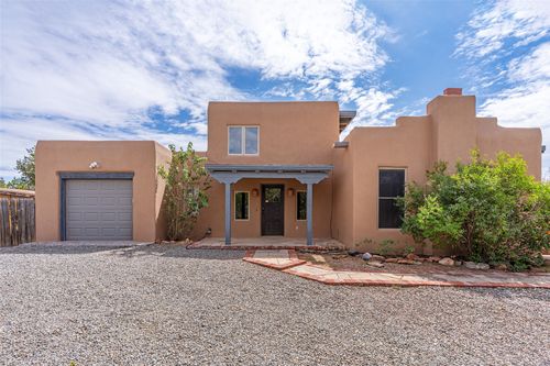 11 Cuesta Ln, Santa Fe, NM, 87508-8331 | Card Image