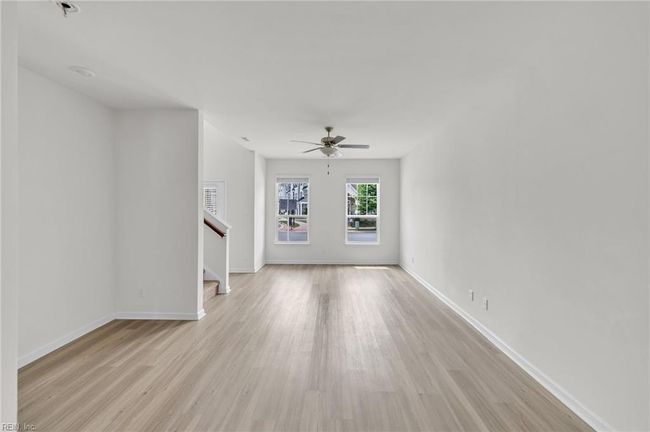 2011 Chartwell Dr, House attached with 3 bedrooms, 3 bathrooms and null parking in Newport News VA | Image 14