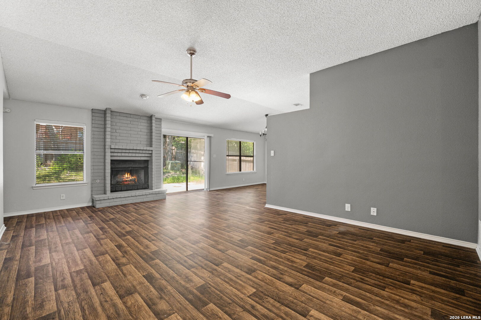 Residential in Universal City 5