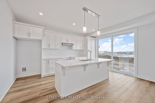33 Lucas Rd, House other with 3 bedrooms, 3 bathrooms and 2 parking in St. Thomas ON | Image 8