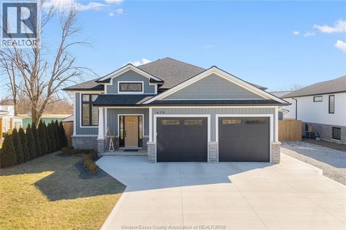 439 Erie St N, Wheatley, ON, N0P2P0 | Card Image