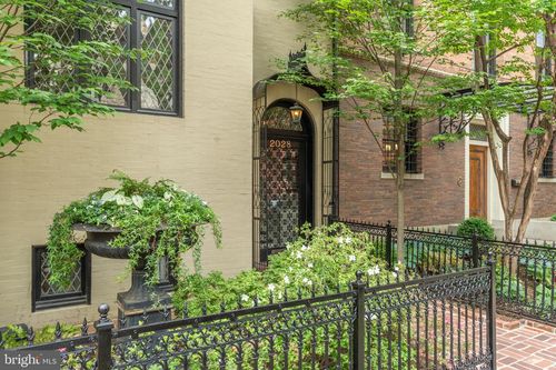 2028 Hillyer Pl Nw, WASHINGTON, DC, 20009-1006 | Card Image