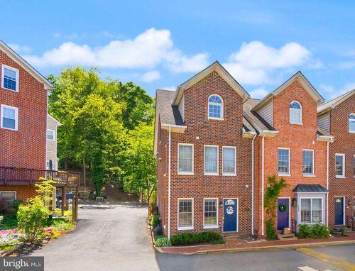202 Center Ln, Occoquan, VA, 22125-7704 | Card Image