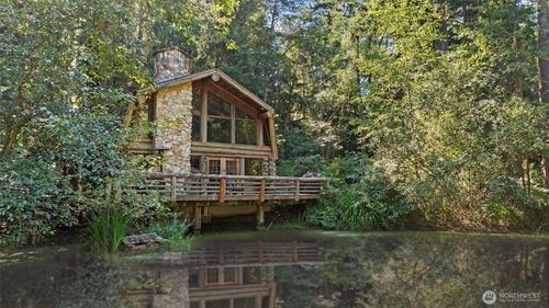 835 Christenson Rd, Greenbank, WA, 98253-9740 | Card Image