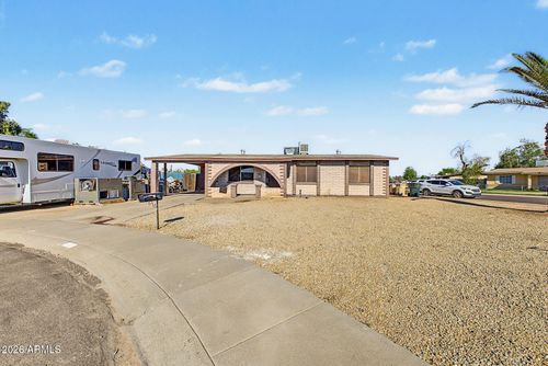 5123 N 68th Ave, Glendale, AZ, 85303-6321 | Card Image