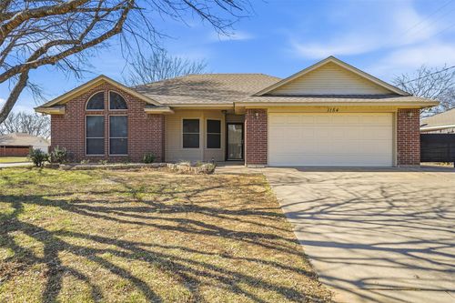 1154 Miles Ave, Burleson, TX, 76028-6472 | Card Image