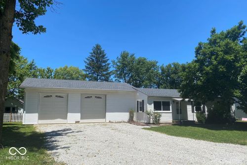 1882 Knox Dr, Clayton, IN, 46118-9484 | Card Image