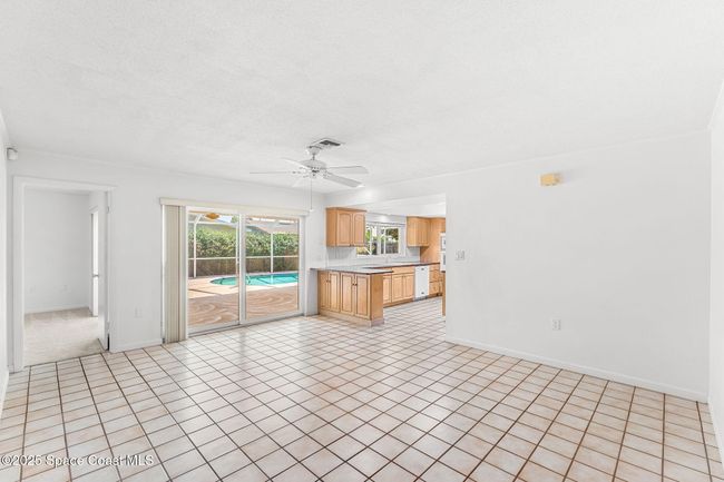 Family Room | Image 6