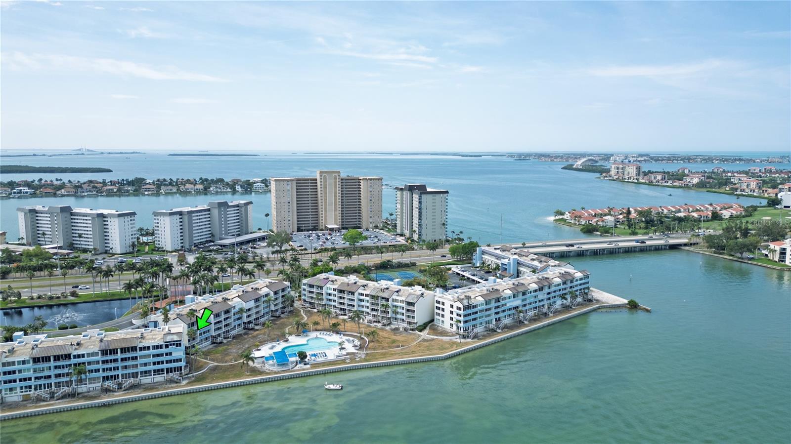 Residential in ST PETERSBURG 4