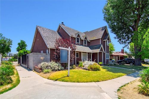 7514 Paso Robles Ave, Lake Balboa, CA, 91406-2638 | Card Image