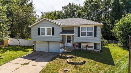 20213 E 14th Terrace Ct N, Independence, MO, 64056-1374 | Card Image