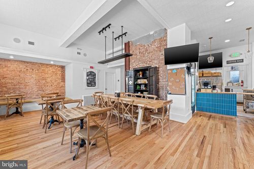 12 Culpeper St, WARRENTON, VA, 20186-3205 | Card Image