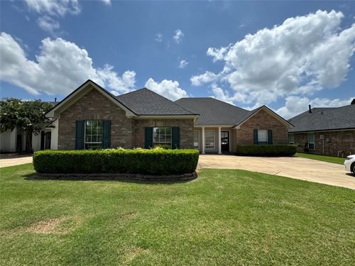 1002 Creole Dr, Bossier City, LA, 71111-8194 | Card Image