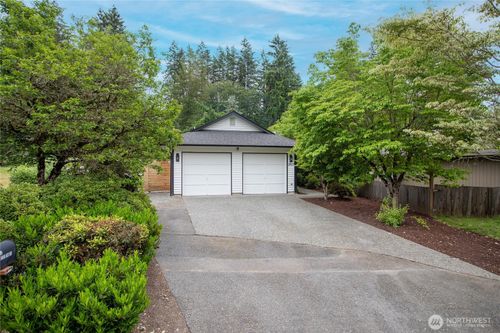 21927 Se 237th St, Maple Valley, WA, 98038-8555 | Card Image