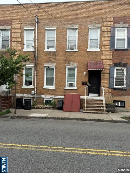 19 Belmont Ave, Belleville, NJ, 07109-1013 | Card Image