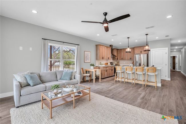 APT-315 - 540 River Run, Condo with 3 bedrooms, 2 bathrooms and null parking in New Braunfels TX | Image 17