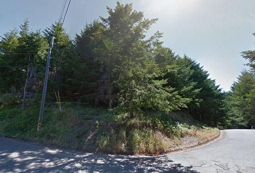 5 Antler Ct, Whitethorn, CA, 95589-9131 | Card Image
